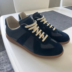 Maison margiela gats - Säljer nu mina gats eftersom att jag inte ville ha dom. Köpta på vinted