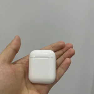 AirPods  - Säljer befintligt skick airpods!! Snabb frakt 1-3 dagar!!🫡🫡
