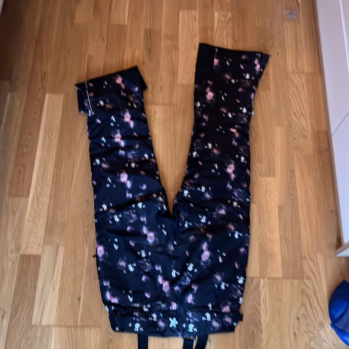 Blommiga täckbyxor från Stadium - 1