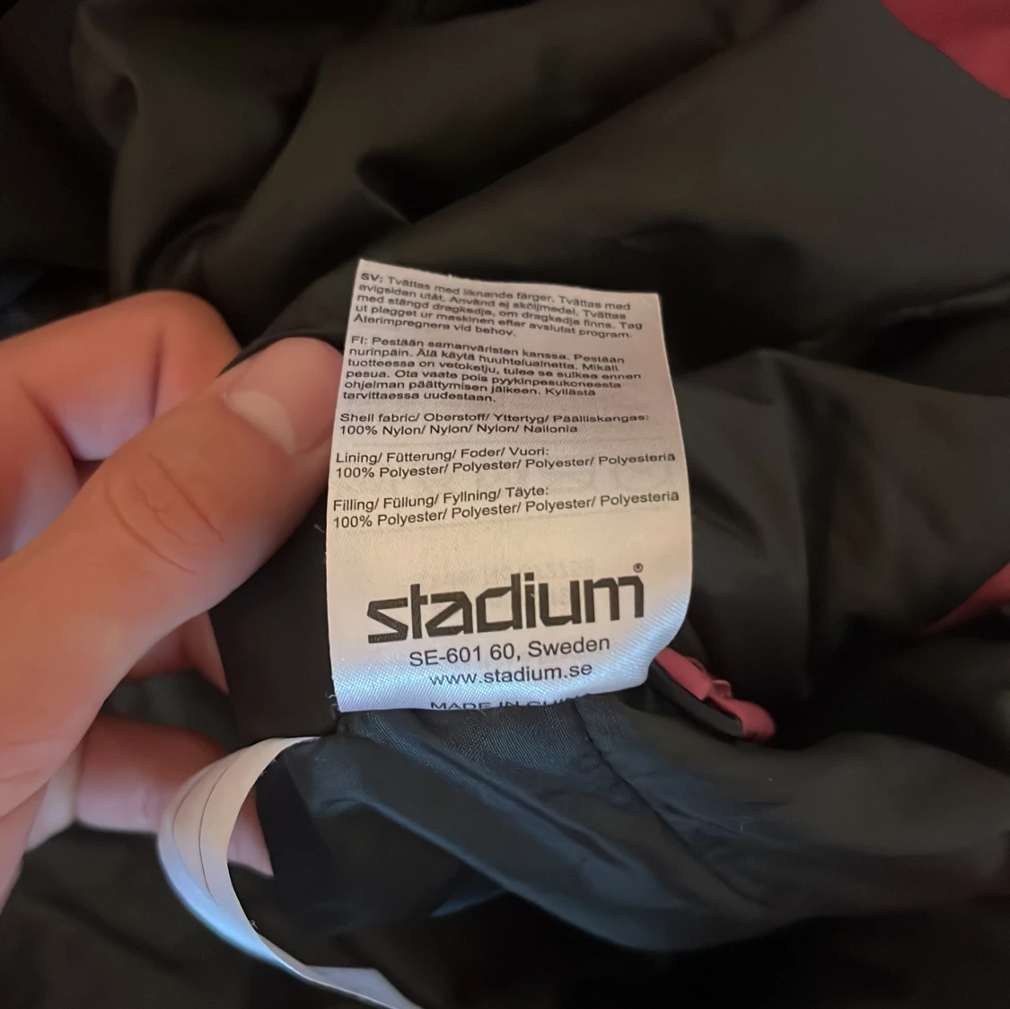 Mörkrosa vindjacka från Everest - 3