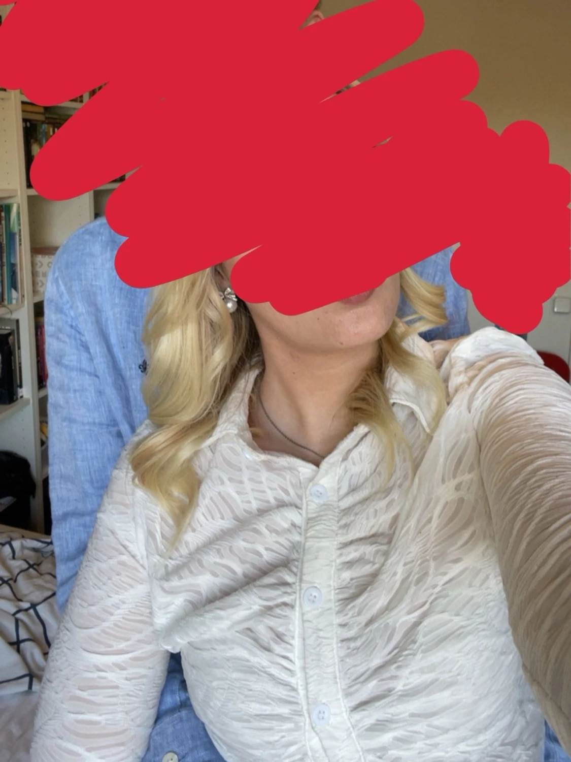 Vit strukturerad skjorta med knappar - 1