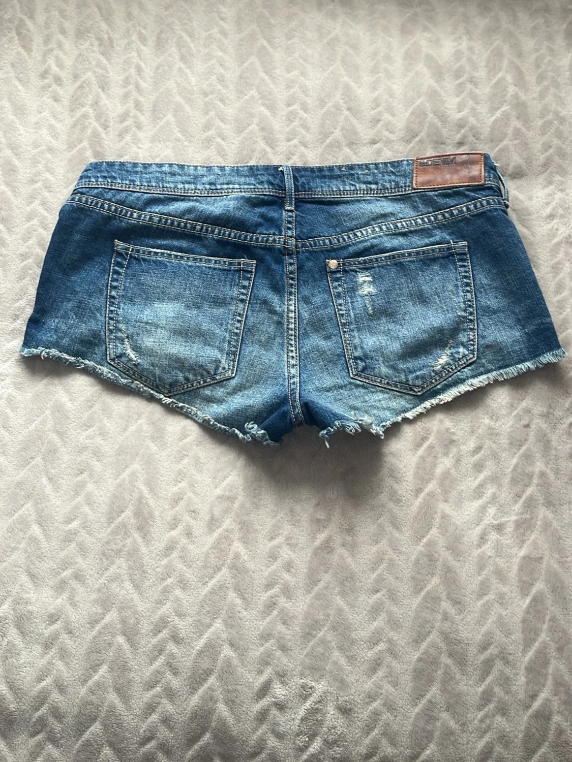 Blå low waist jeans shorts - 1