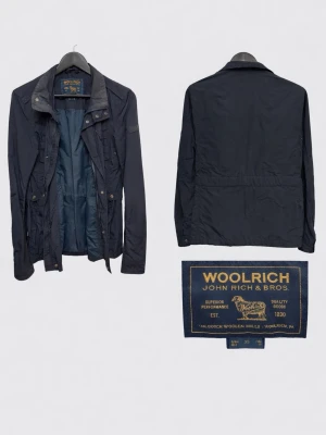 Woolrich fieldjacka - Tja! nu säljer jag denna tvär sköna woolrich field jacka i storleken S. 