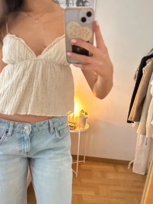 Topp zara - Super söt topp från Zara, passar xs-s🤍