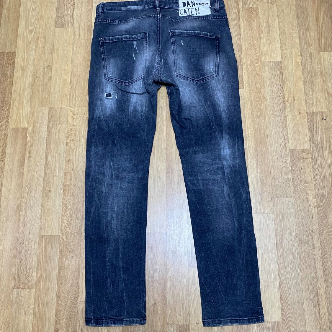 Gråa Dsquared2 jeans Size 50 = 33/32 - 2