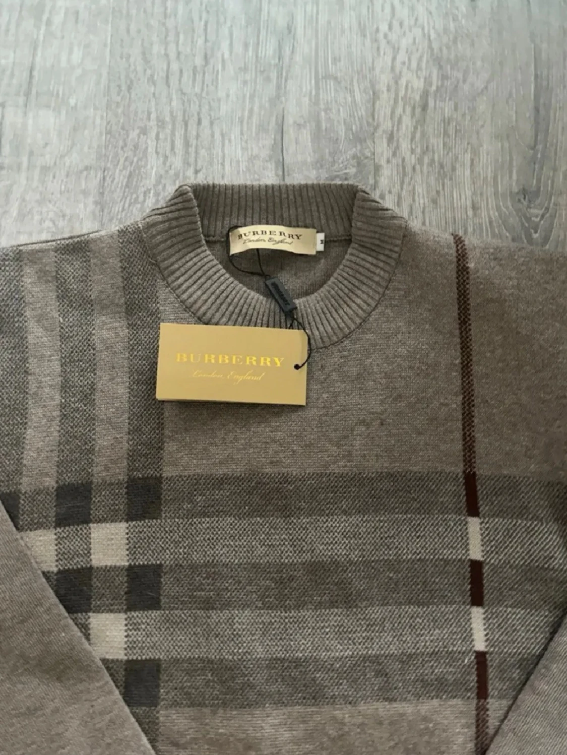 Burrberry tröja - 2