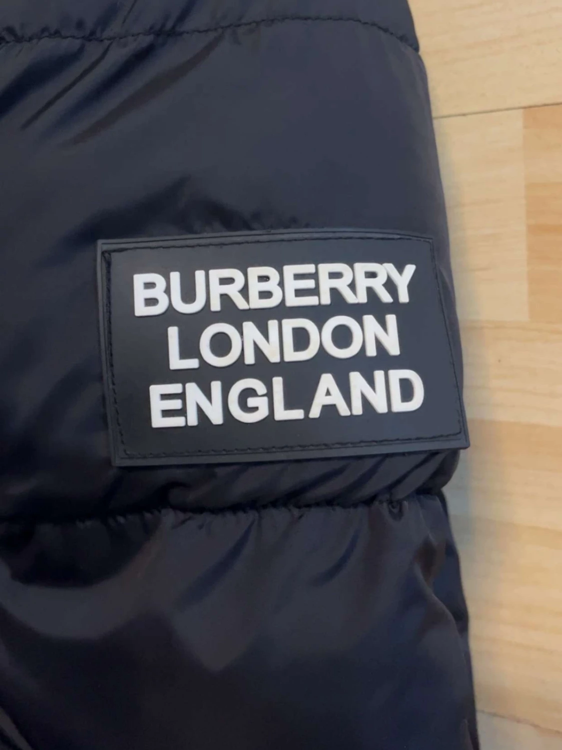 Burberry puffer - 4