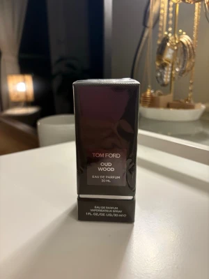 Tom Ford Oud Wood EdP 30 ml - Tom Ford Oud Wood Eau de Parfum 30 ml