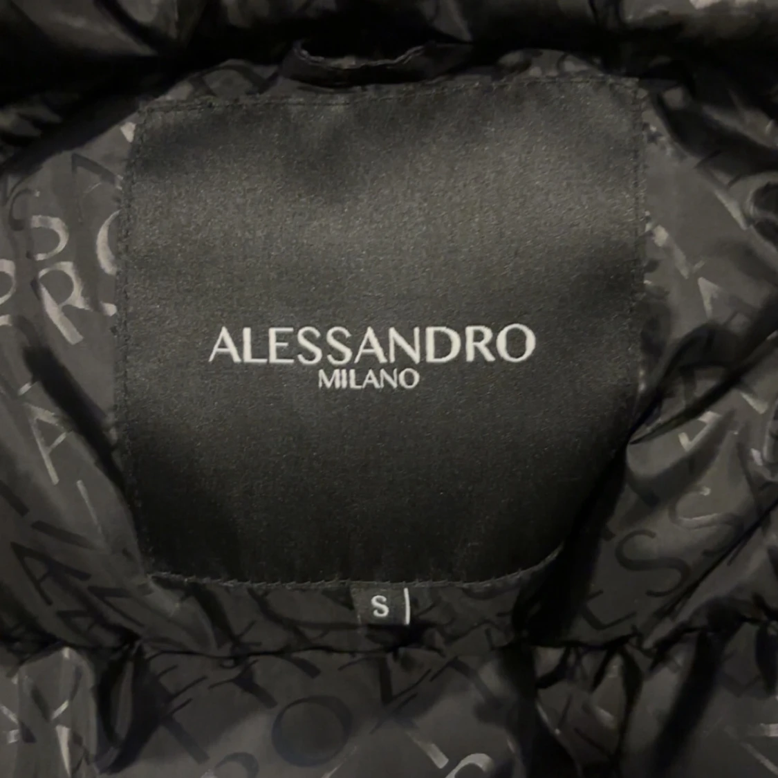 Svart pufferjacka Alessandro Zavetti - 4
