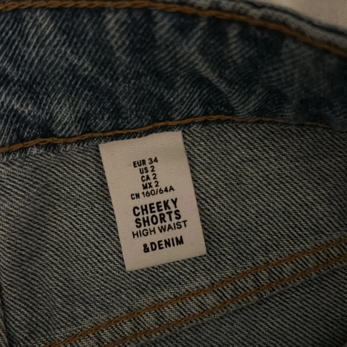 Blå high waist jeansshorts &Denim - 1