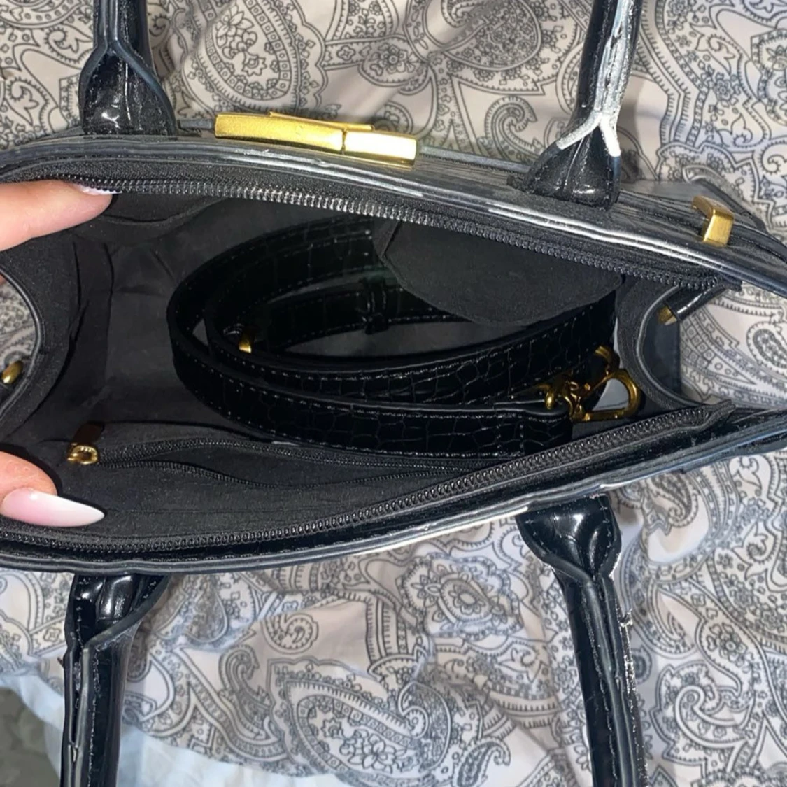 Handväska från Hina tricot  - 2