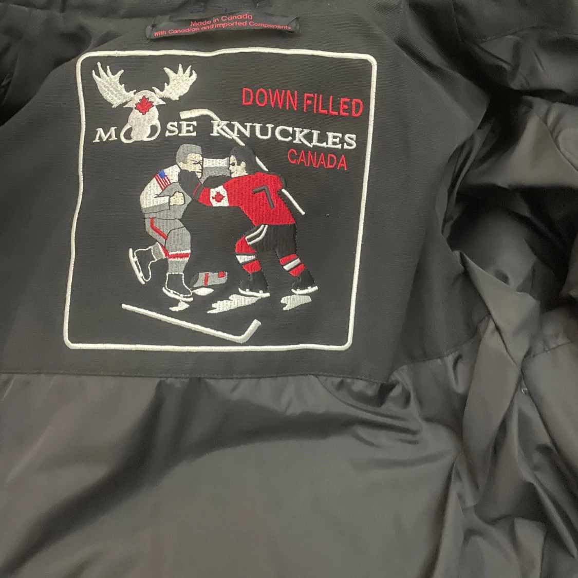 Svart dunjacka Moose Knuckles päls - 3