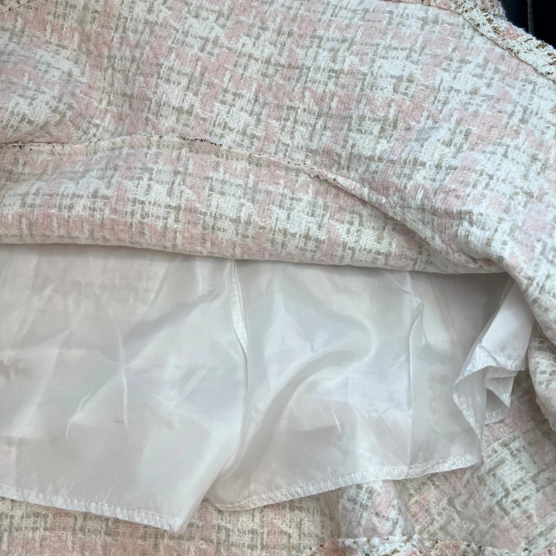 Set tweed jacka och ljusrosa kjol + present( midja kedja i bild) - 2