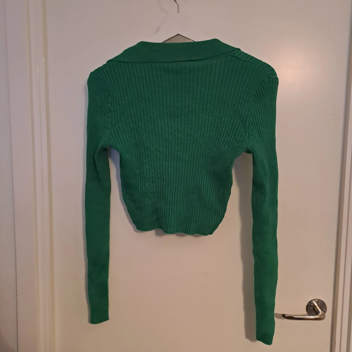 Grön ribbad tröja - 1