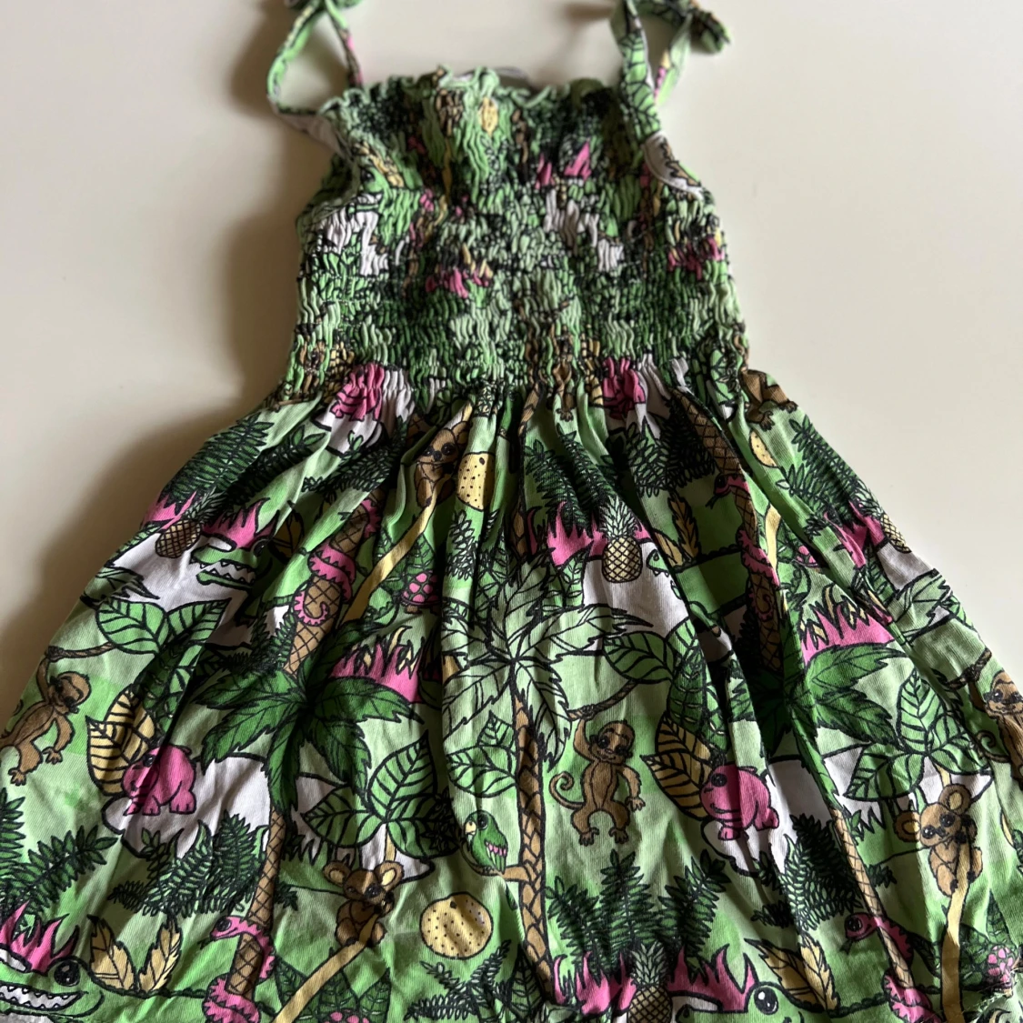 Grön djungelklänning från Kappahl Kids - 1