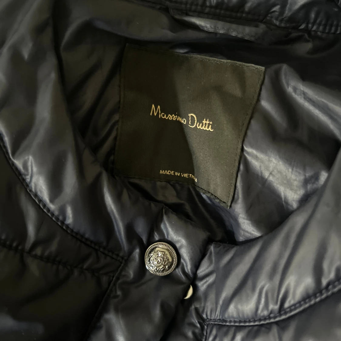 Mörkblå pufferjacka från Massimo Dutti - 3