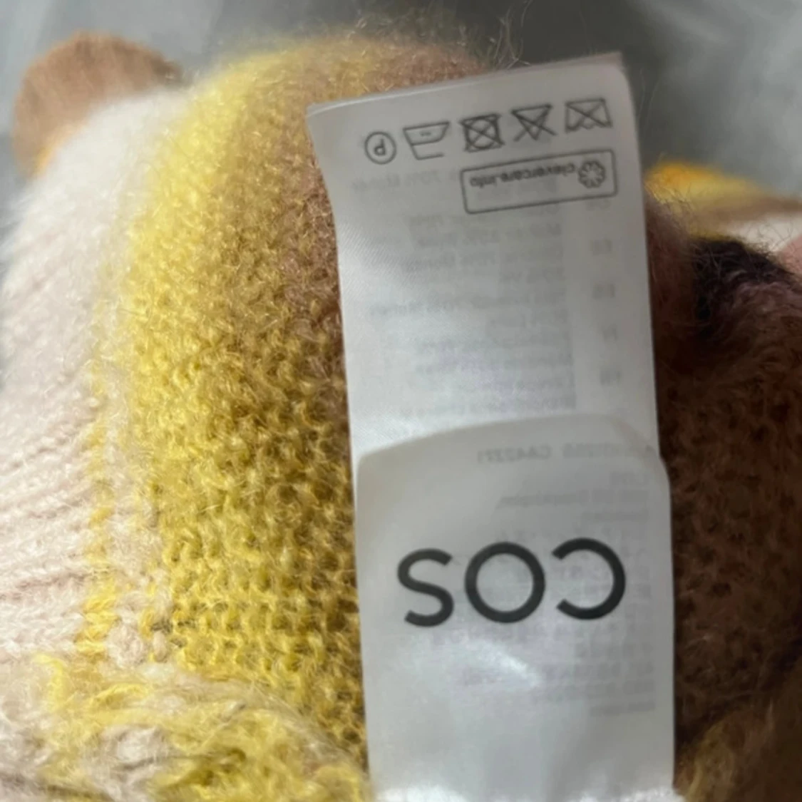 Randig mohairtröja från COS i L - 2