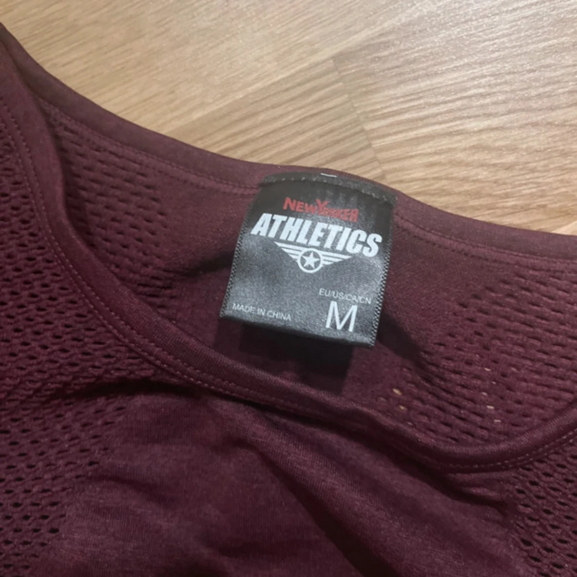 Vinrött träningslinne - 3