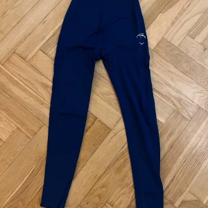 Mörkblå tights från Peach - Använda fåtal gånger 
