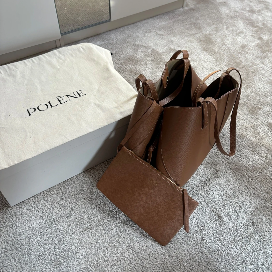 Brun axelväska från Polène i skinn - 2