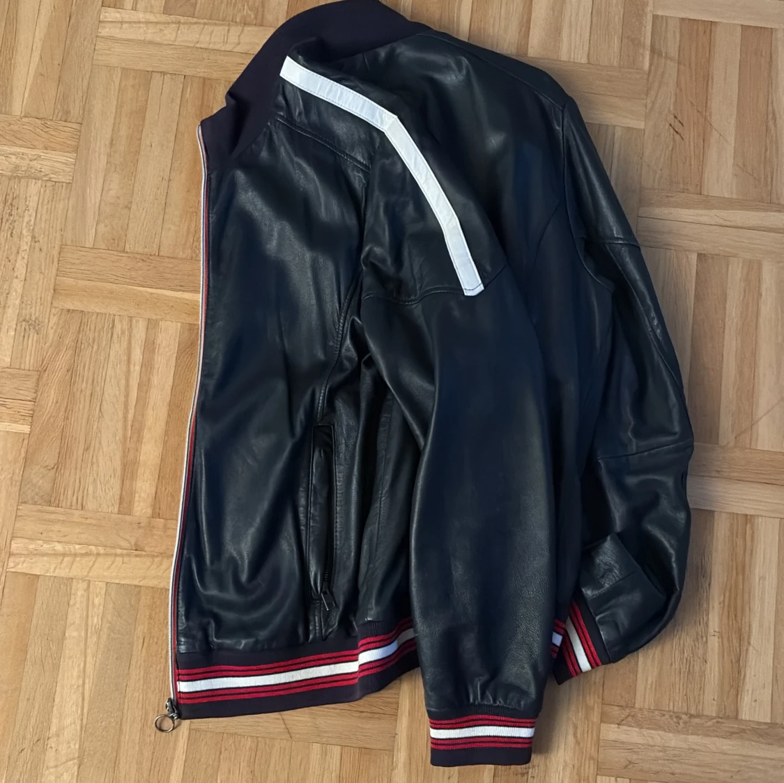 Svart skinn bomberjacka Oakwood - 4