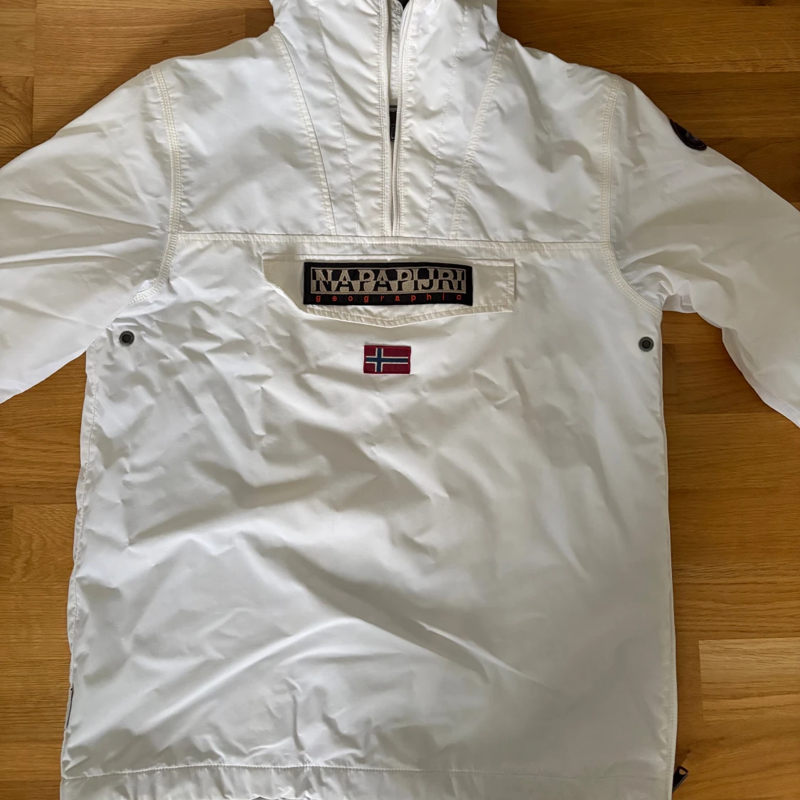Vit jacka från Napapijri - 2