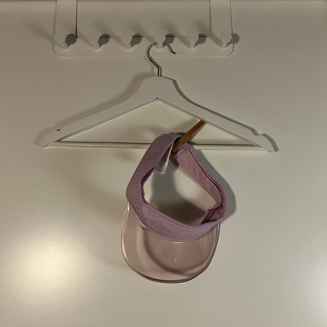 Lila solskärm med transparent skärm