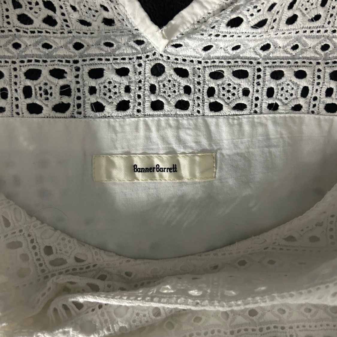 Vit spetsklänning från Banner Barrett - 2