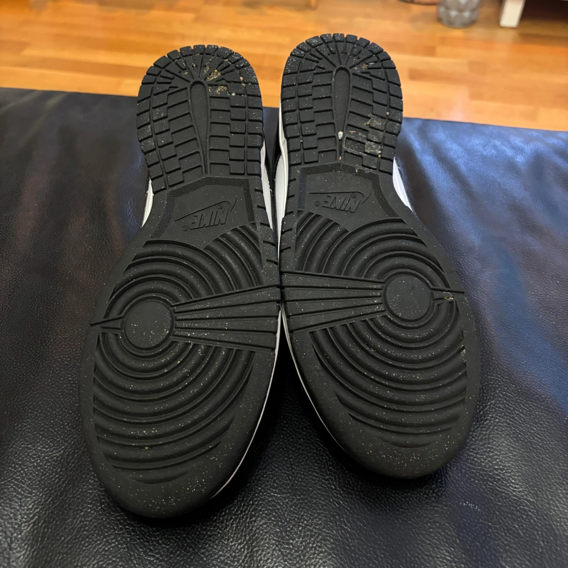 Nike Dunk Low svart/vit sneakers - 2