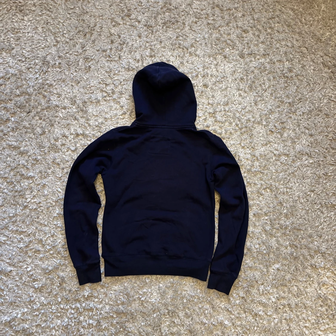 Mörkblå hoodie från hollister - 3