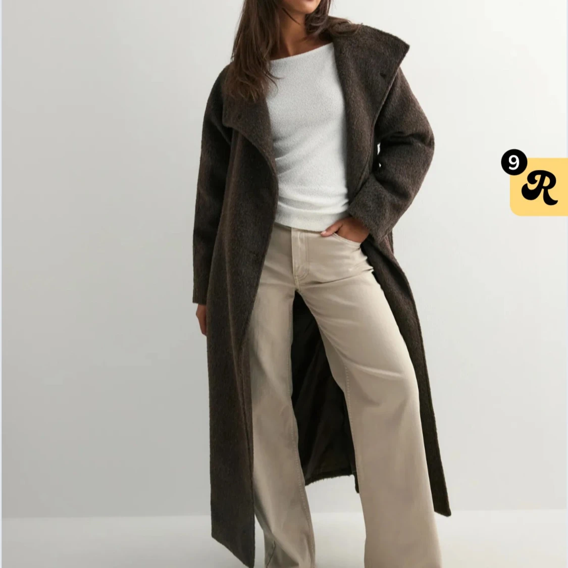 Mörkbrun lång kappa