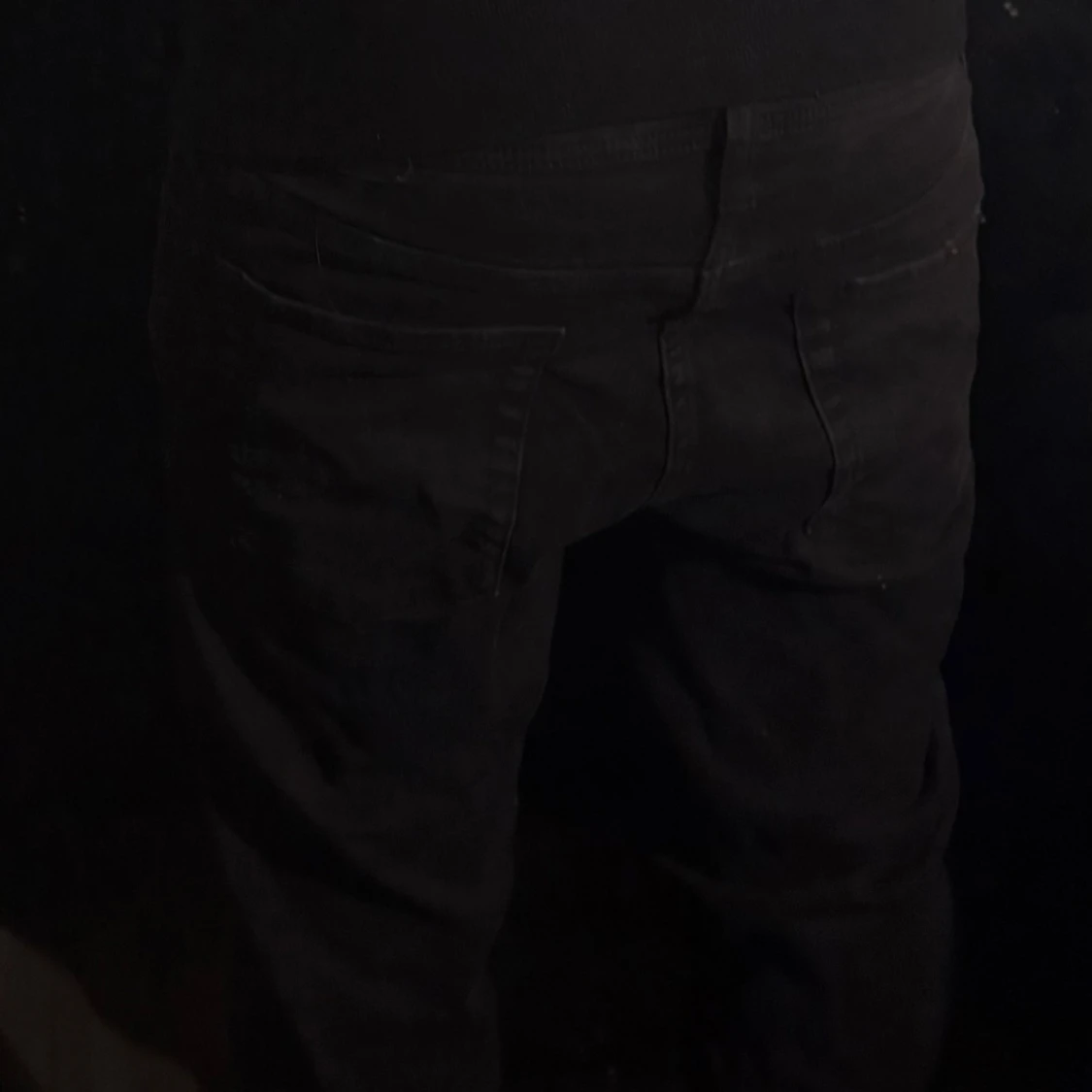 Svarta jeansbyxor i slim fit - 3