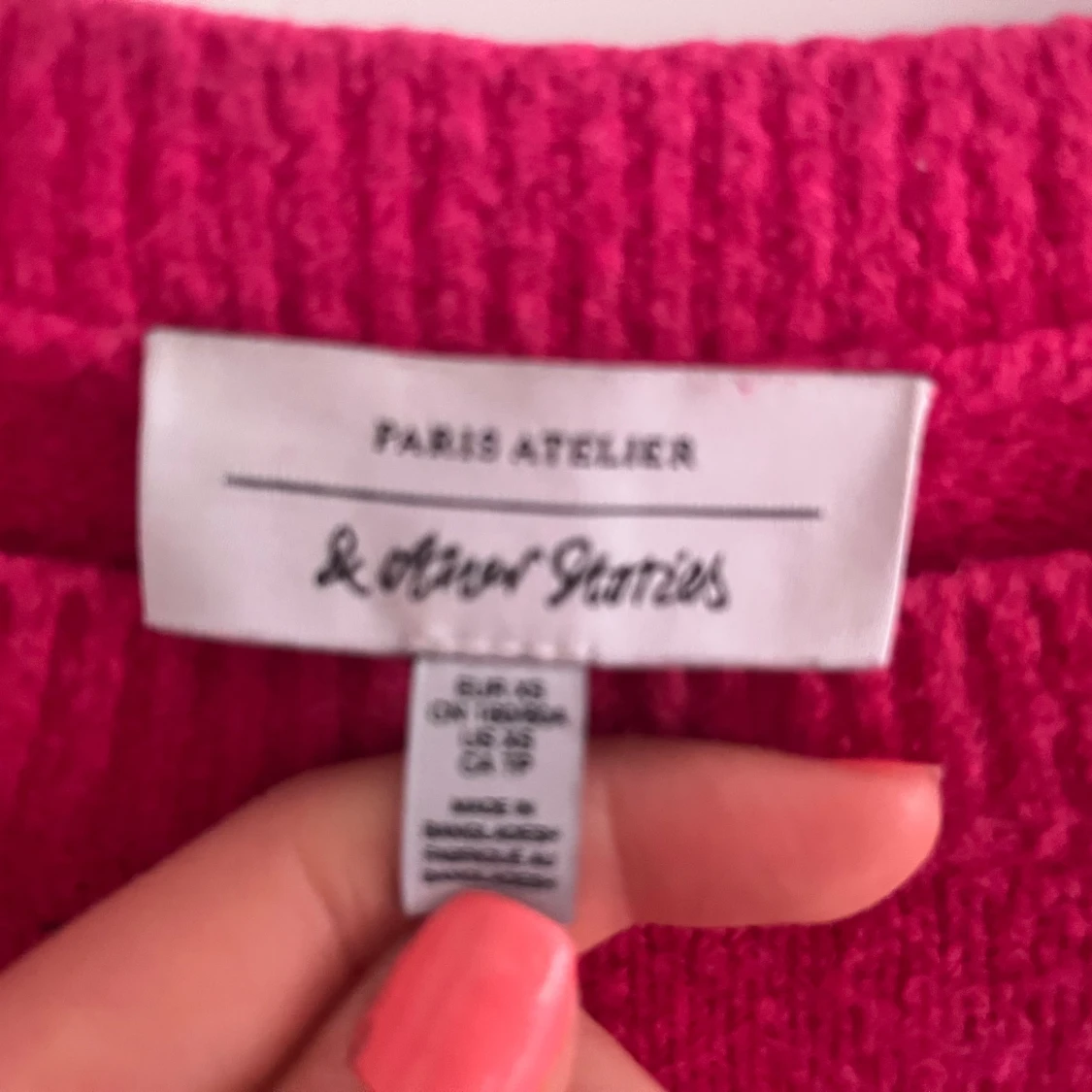 Rosa stickad tröja från & Other Stories - 1