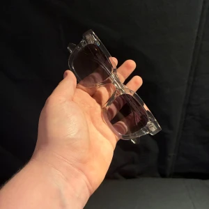 Chimi 04 - Chimi 04 i snygg CW. Nypris ungefär 1200-1800, låda dustwipe och en till låda ingår! Aldrig använda:)!