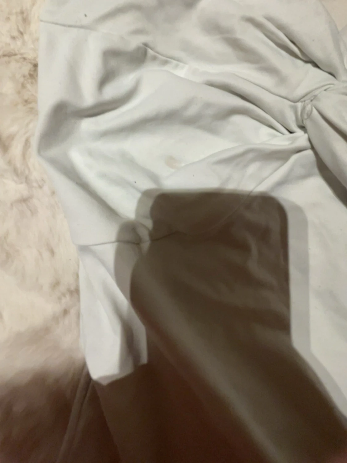 Vit omlott topp med twistad detalj - 4