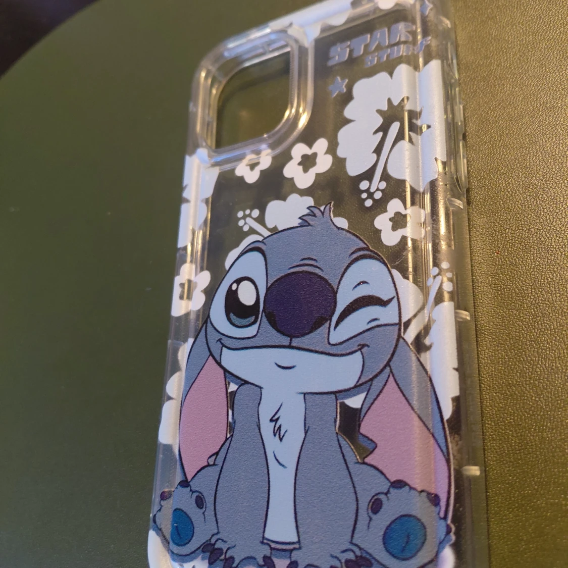 2Stitch Mobilskal Iphone 13,14 - 1