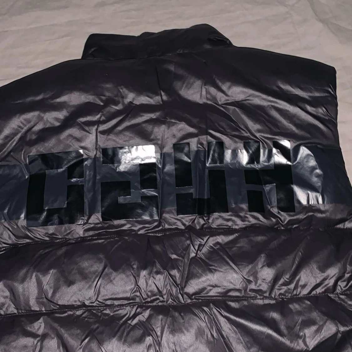 Svart dunväst från Hugo boss - 3