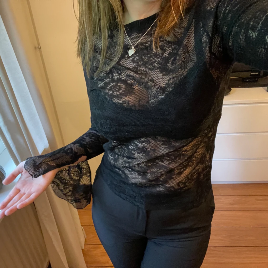 Svart spetstopp - 90