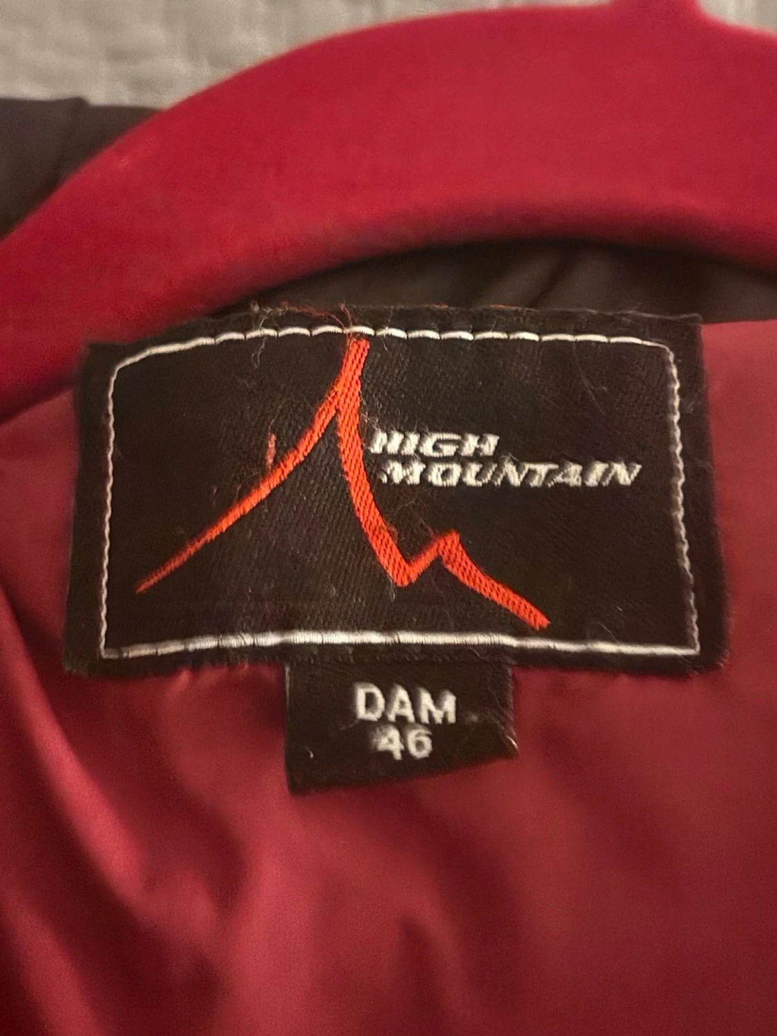 Vinröd pufferjacka High Mountain - 2