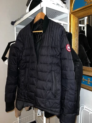 Canada Goose Jacka - Svart Canada Goose Jacka i bra skick. Storlek M