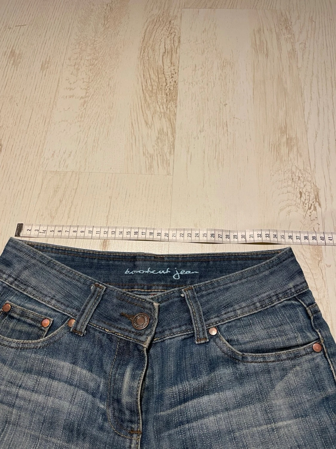 Blå bootcut jeans  - 1
