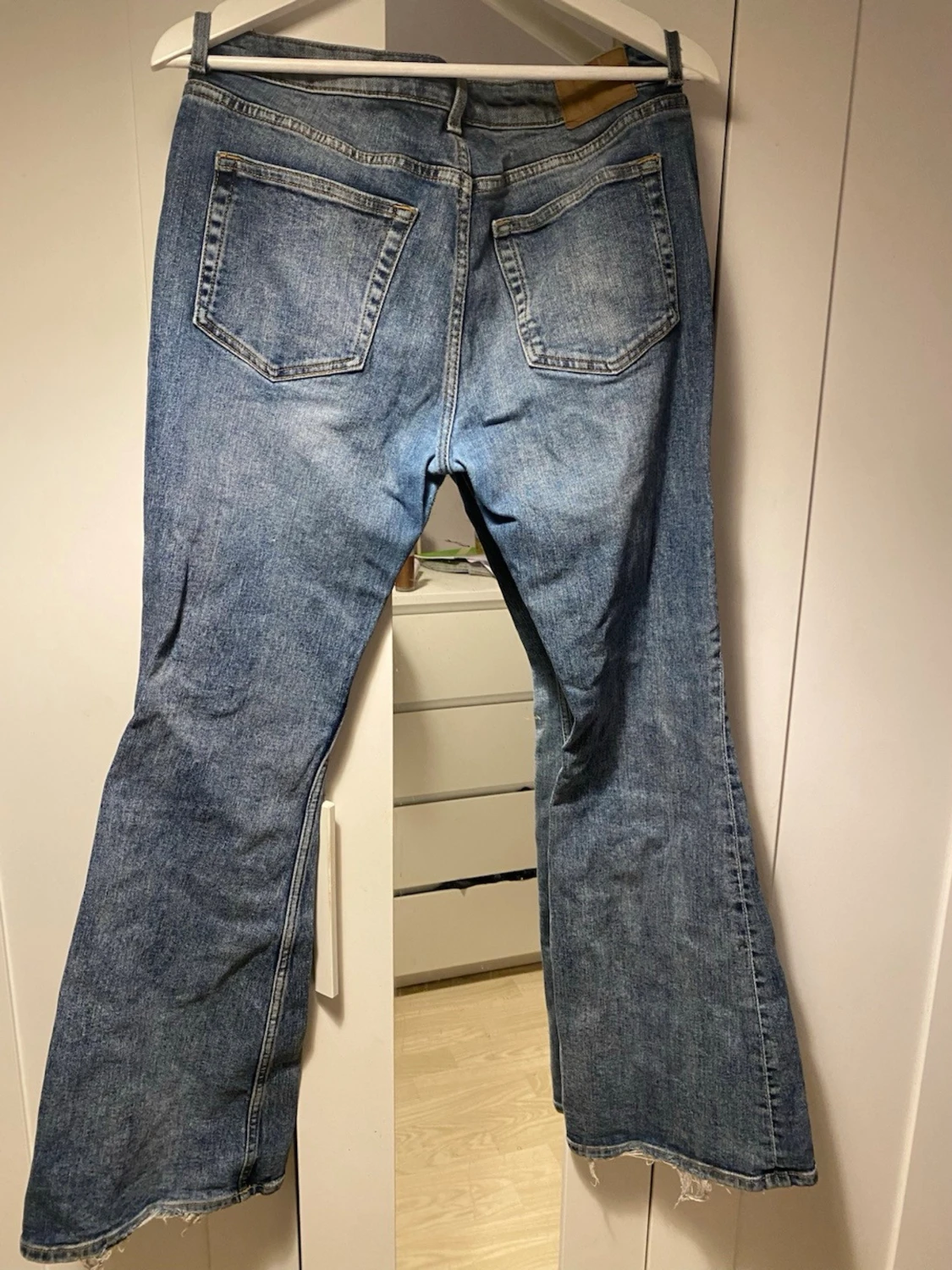 Blå bootcut jeans - 3