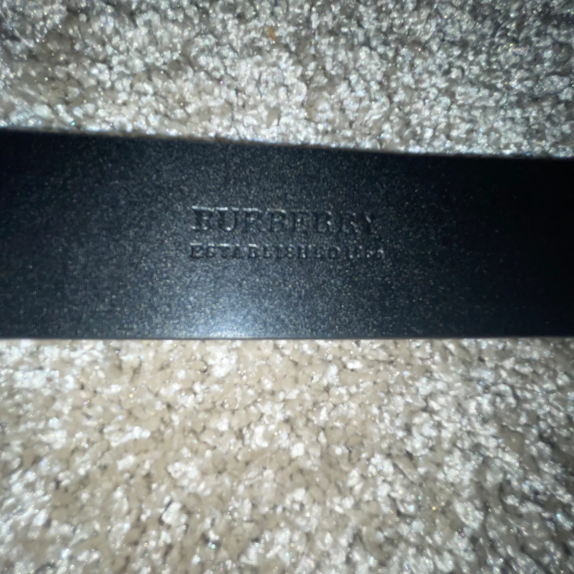 Rutig Burberry bälte med guldfärgat spänne - 3