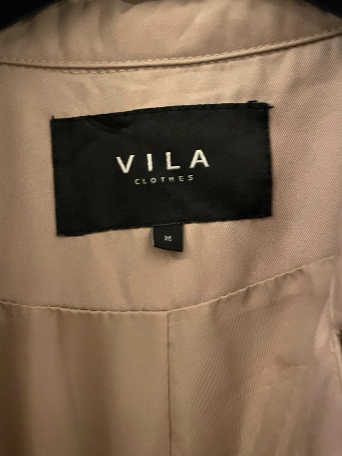 Beige trenchcoat från Vila, stl M - 2