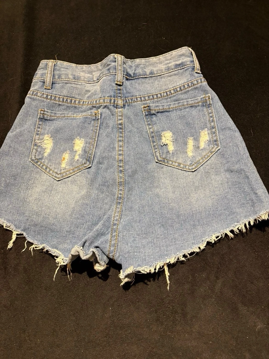 Blå högmidjade jeansshorts från SHEIN - 1