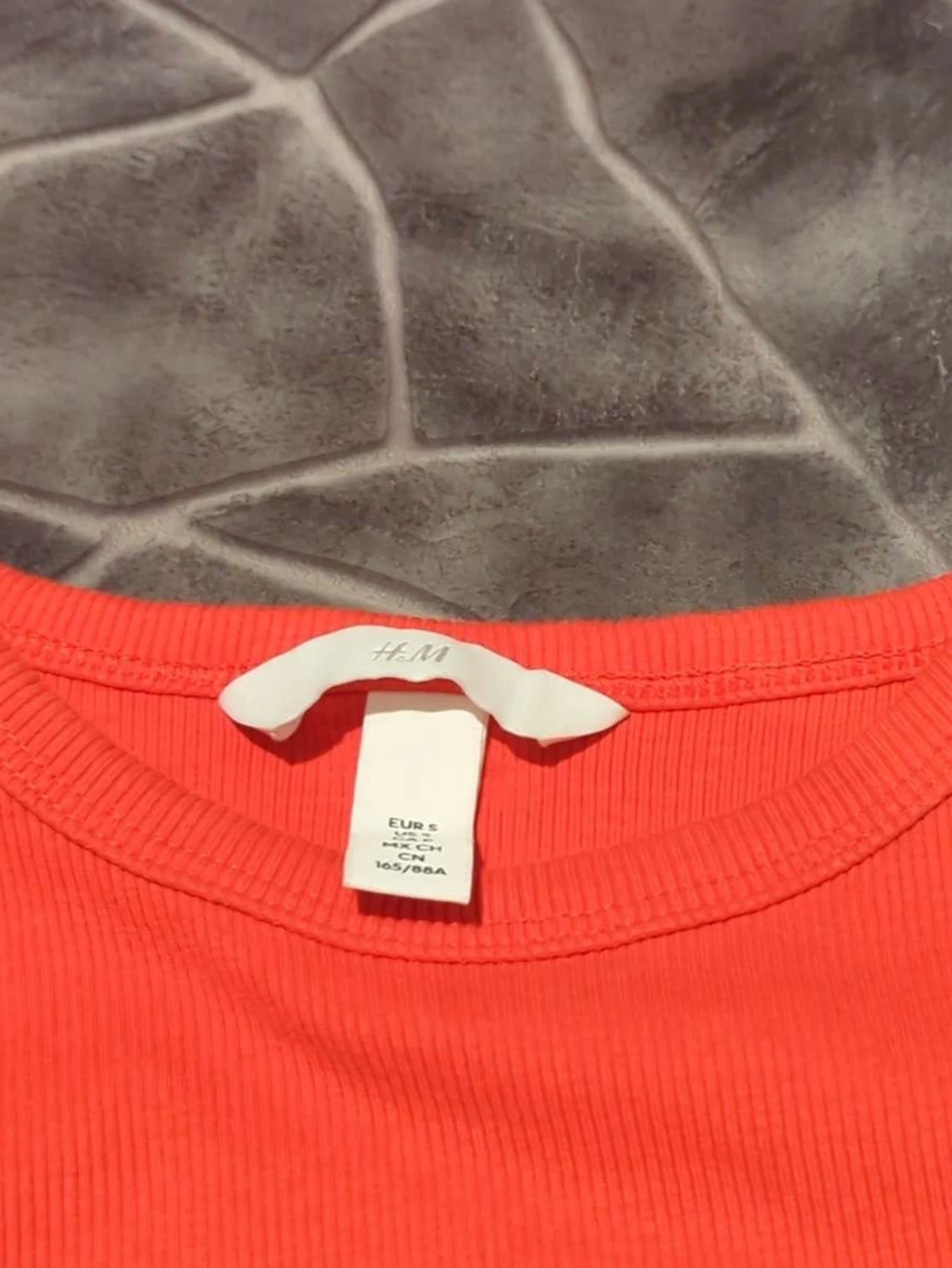 Röd croppad linnetopp från H&M - 1