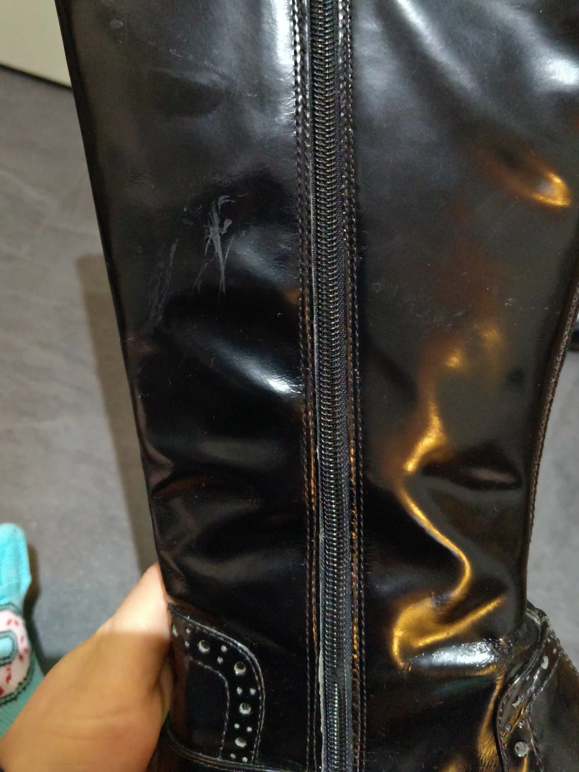 Svarta höga boots med klack och spänne - 1