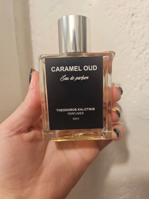 Caramel Oud Eau de Parfum 50ml - Caramel Oud från Theodoros Kalotinis helt ny aldrig använd. Köptes för 650