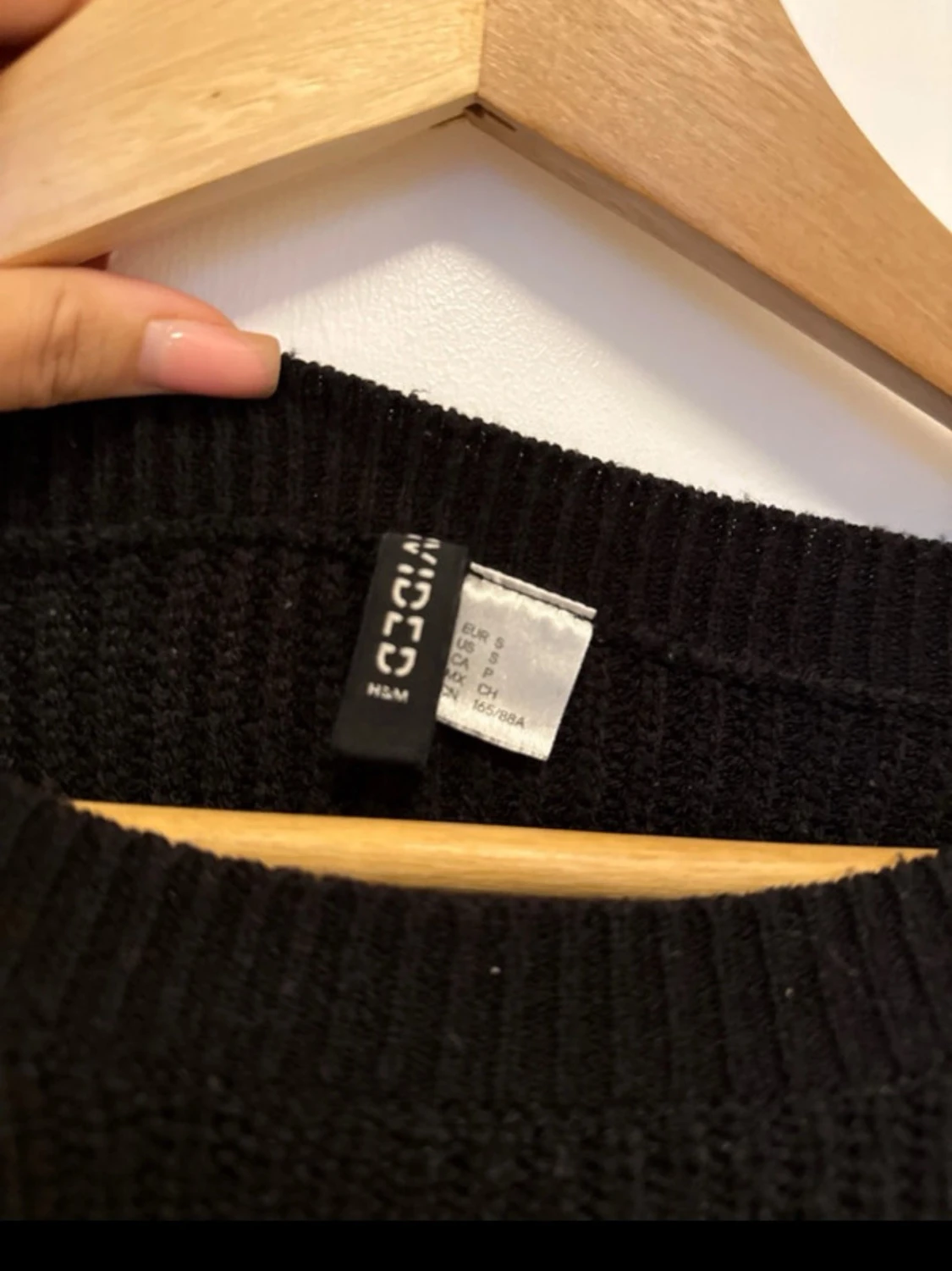 Svart croppad stickad tröja med knyt - 4