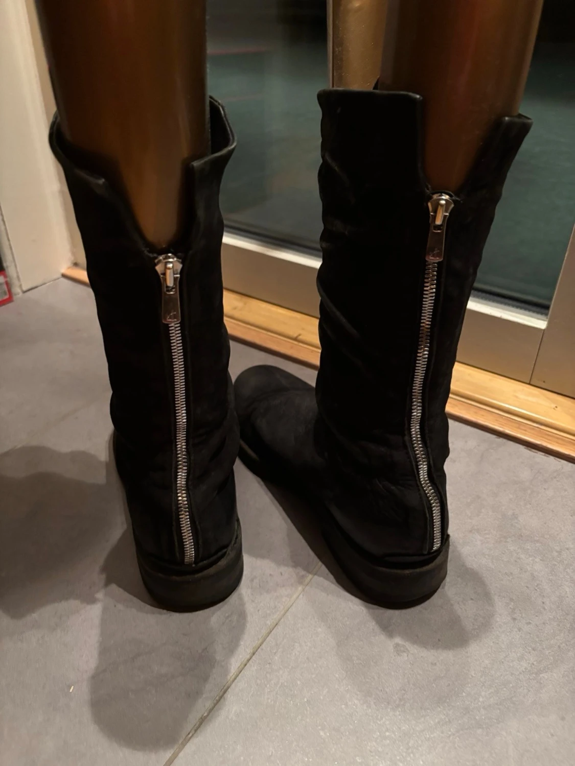 Svarta boots i skinn med rund tå från The Last Conspiracy - 4